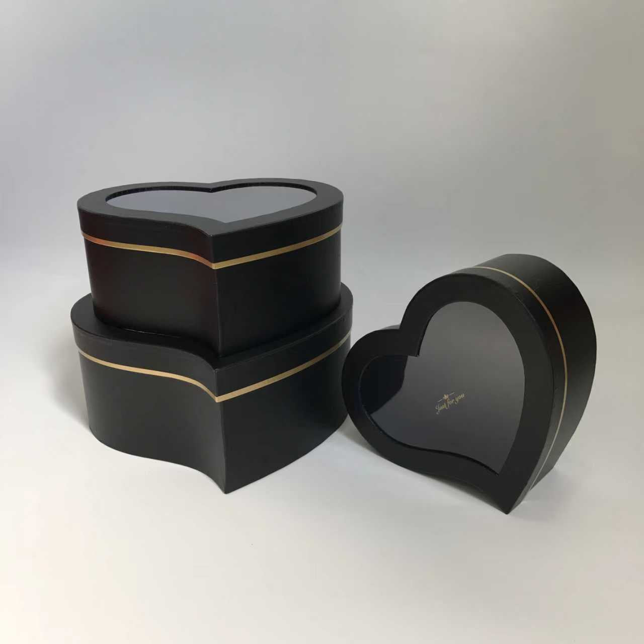 Boite en forme de coeur noir en lot 3 (24,5x21x10cm 27,5x24x11,5cm 30,6x27,2
