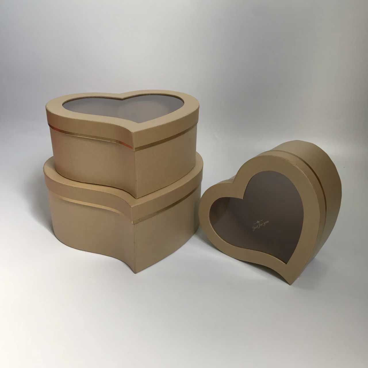 Boite en forme de coeur marron en lot 3 (24,5x21x10cm 27,5x24x11,5cm 30,6x27