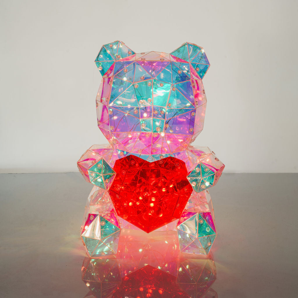 Ourson avec coeur lumineux H.30cm