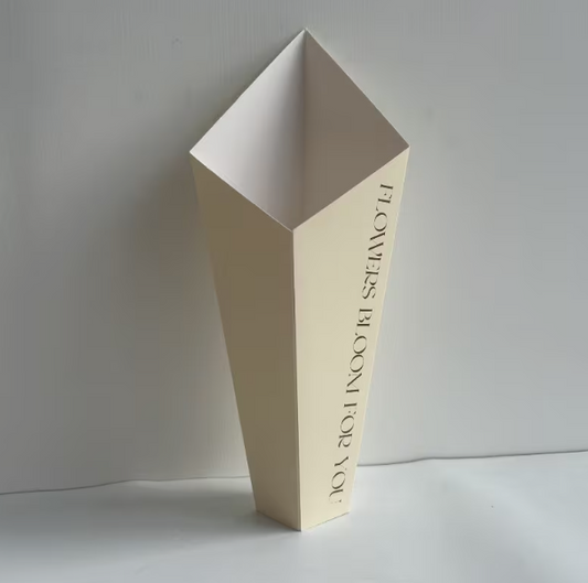 Cône jaune pour bouquet 33x18CM