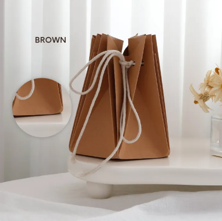 Poche d'eau étanche marron pour bouquet 17x18cm